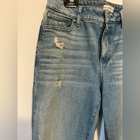 EUC | Guess | 1981 Straight | Light Blue Cropped Jeans - Picture 4 of 10